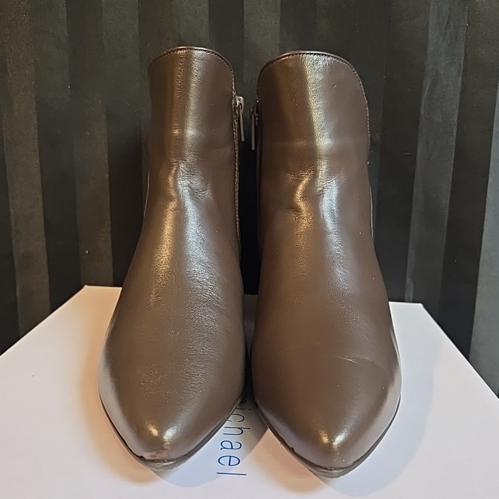Women EU 36 & 37 Eric Michael Turin Cordero Brown Chain Accent Leather Zip Boots - Picture 2 of 16